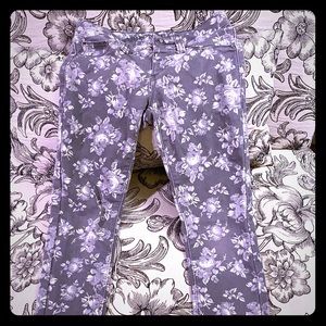 Gray & White Floral Jeggings